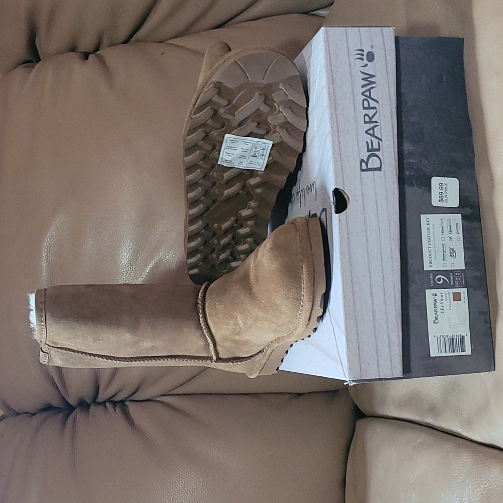 BearPaw Elle Short boots, size 9, hickory color